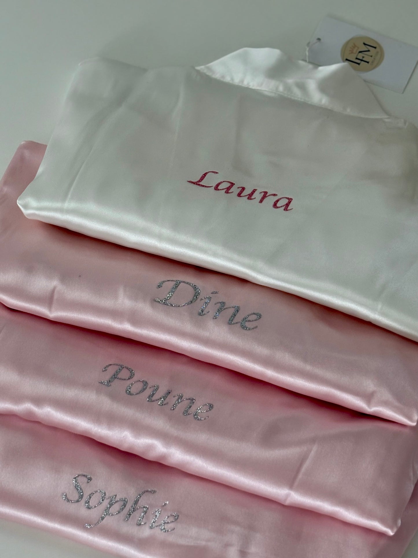 Peignoir en satin personnalisé