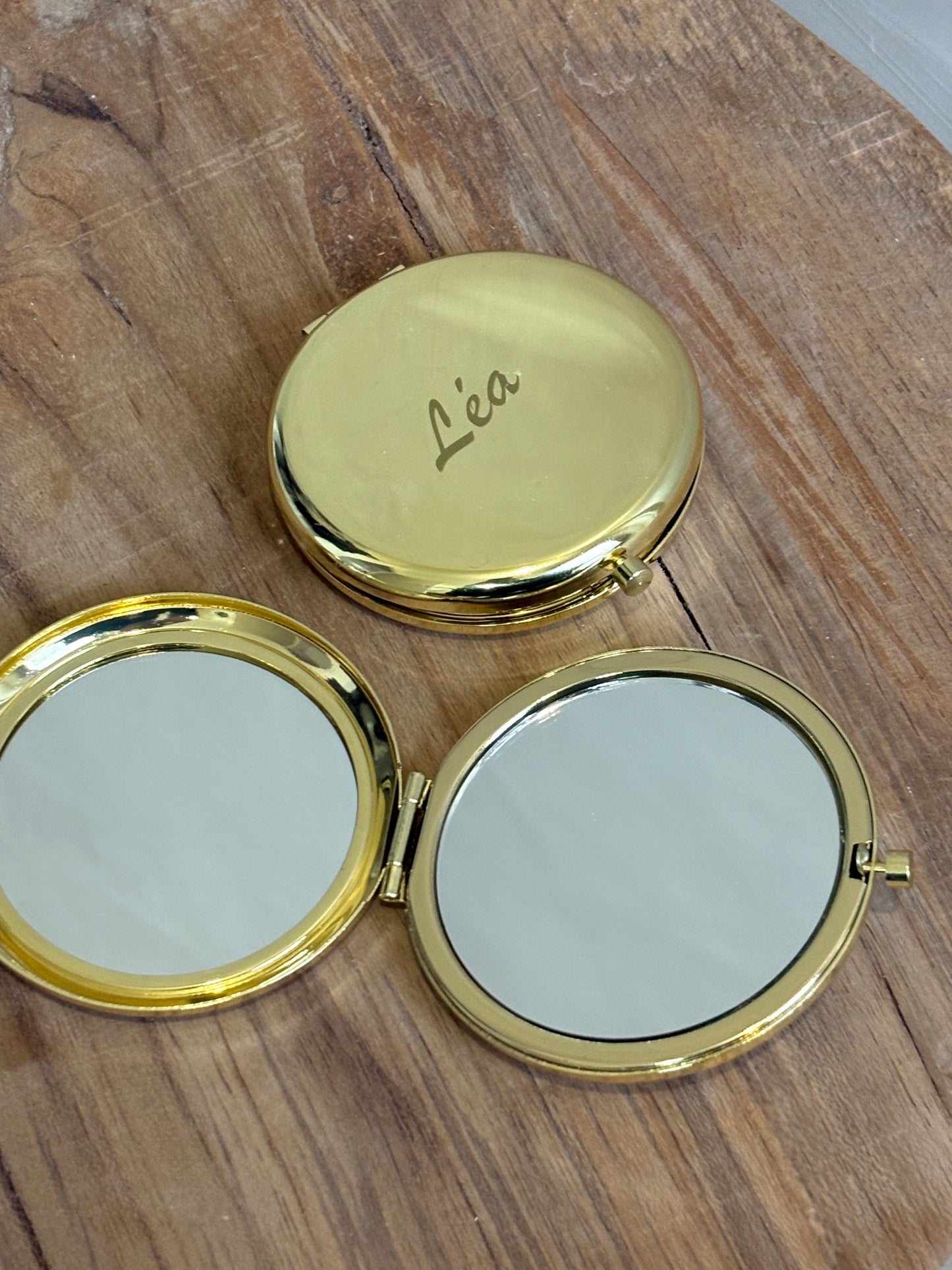 Miroir de poche doré personnalisé