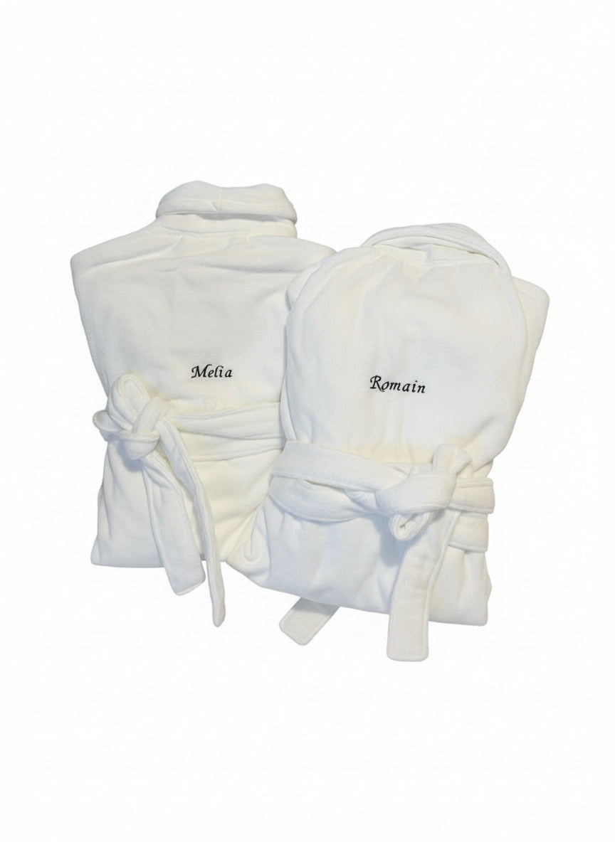 Coffret personnalisé brodé pour couples