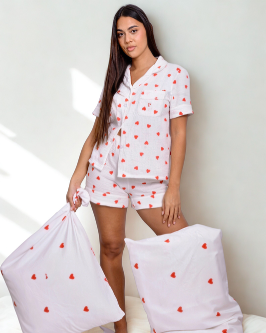 Pyjama coton blanc à cœurs rouges brodé