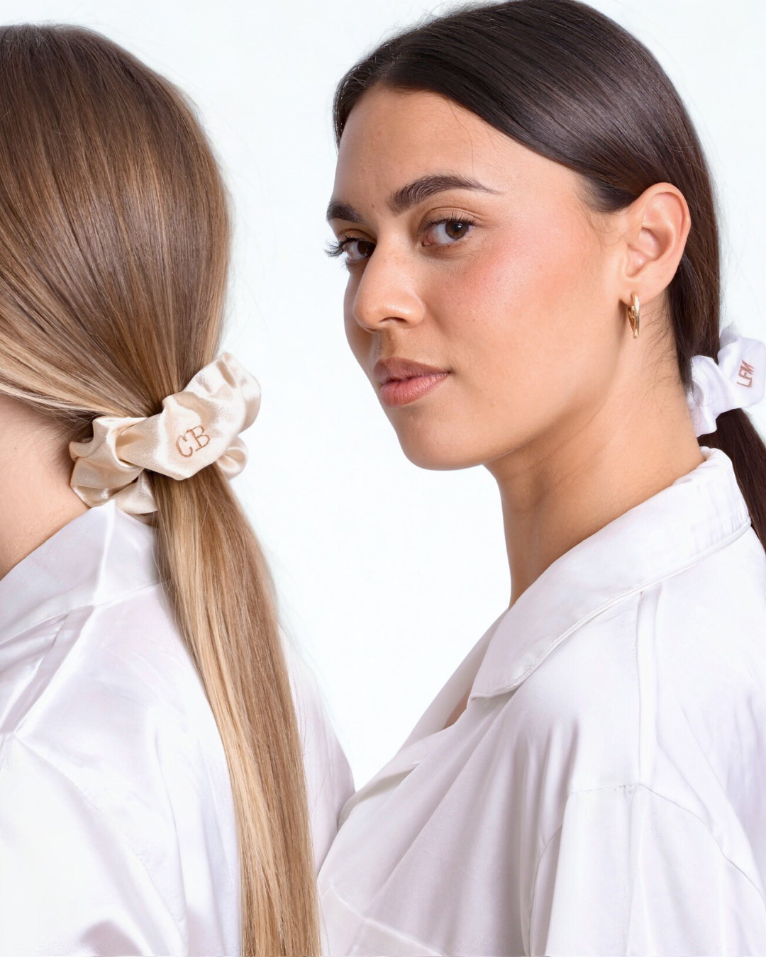 Chouchou en satin brodé – pour tous types de cheveux