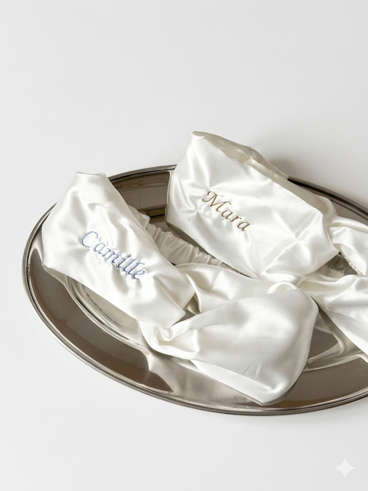 Bandeau de soin en satin brodé