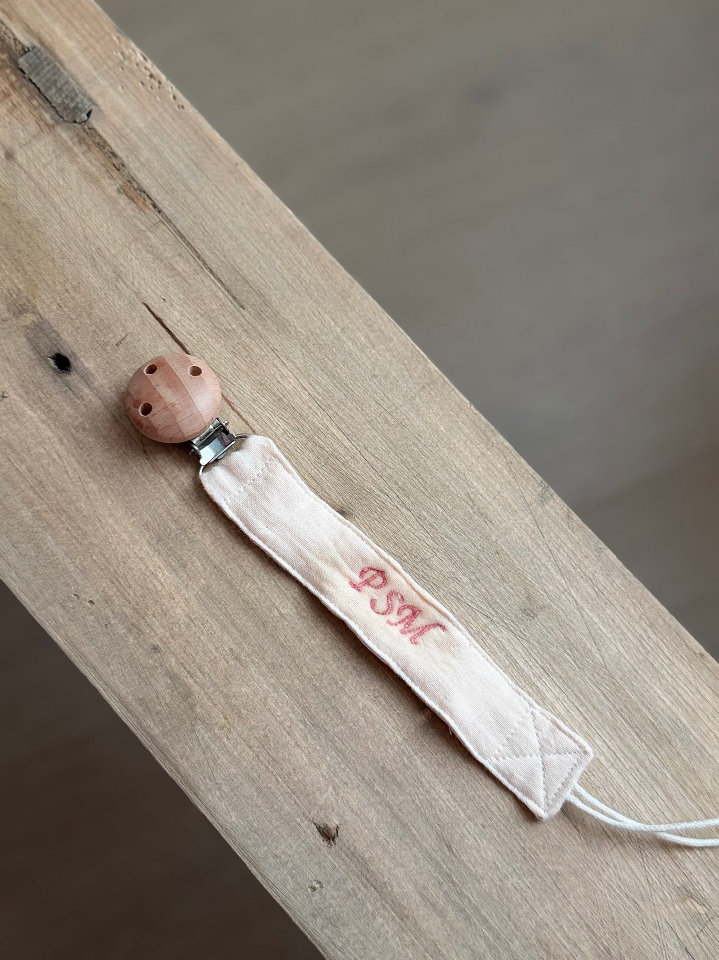 Attache Tétine Beige Brodée