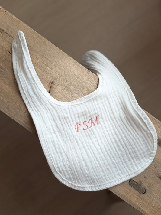 Bavoir pour bébé brodé