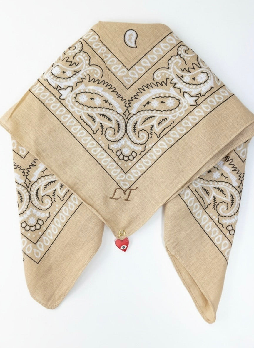 Bandana brodé pour chien